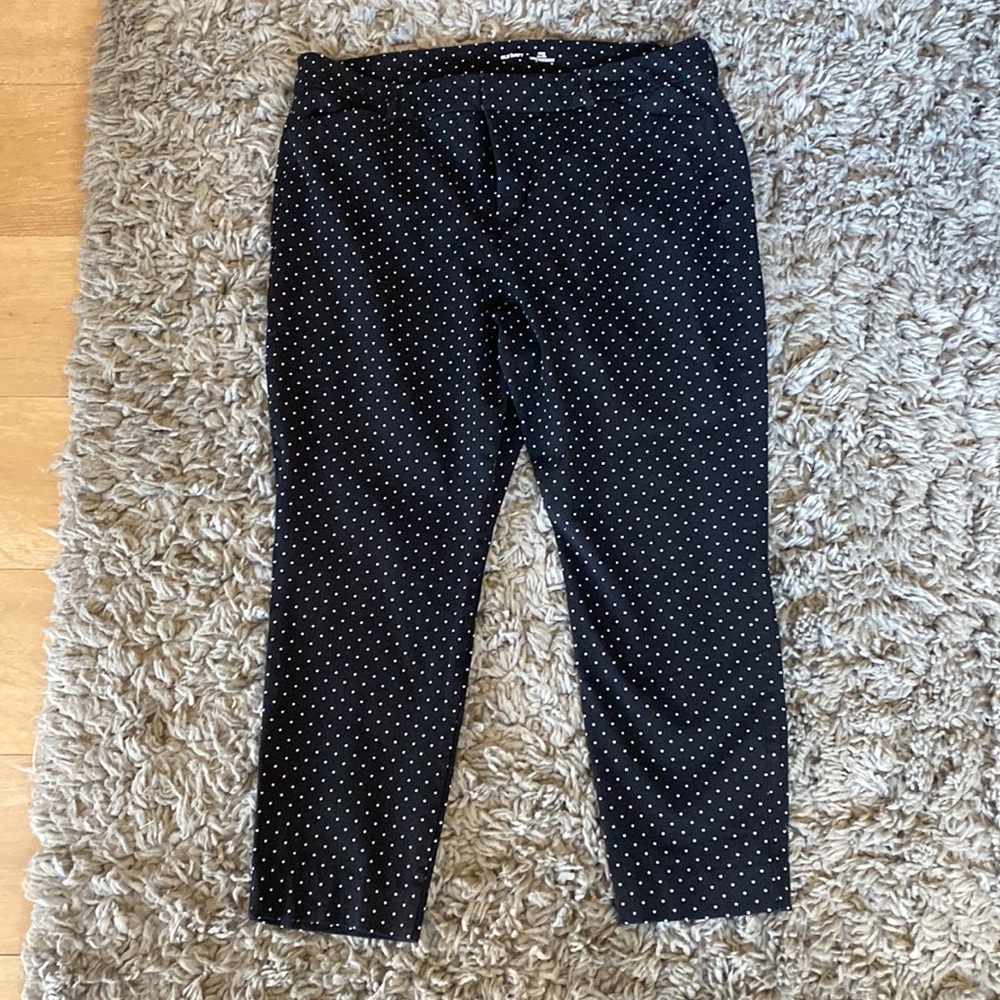 Old Navy Black and White Dot Pixie Pants